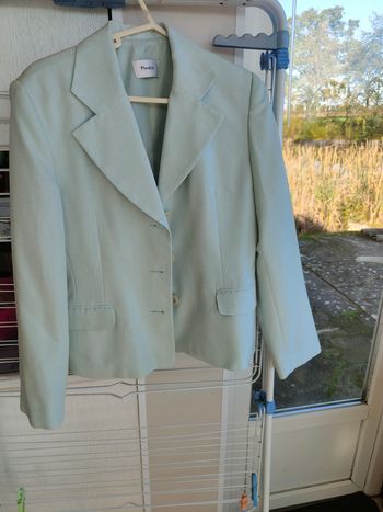 Tailleur vert eau