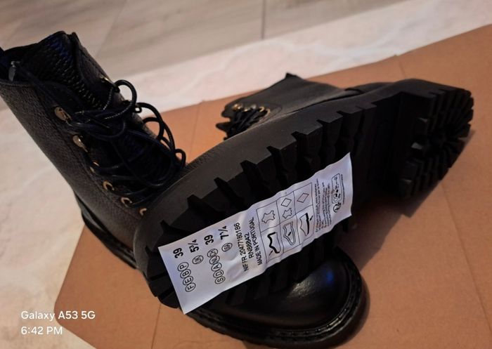Bottines en cuir neuves - photo numéro 3