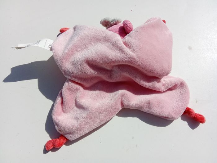 Doudou fille rose fée, marque nicotoy lutin,  ailes,hochet,  broderie fleurs - photo numéro 5