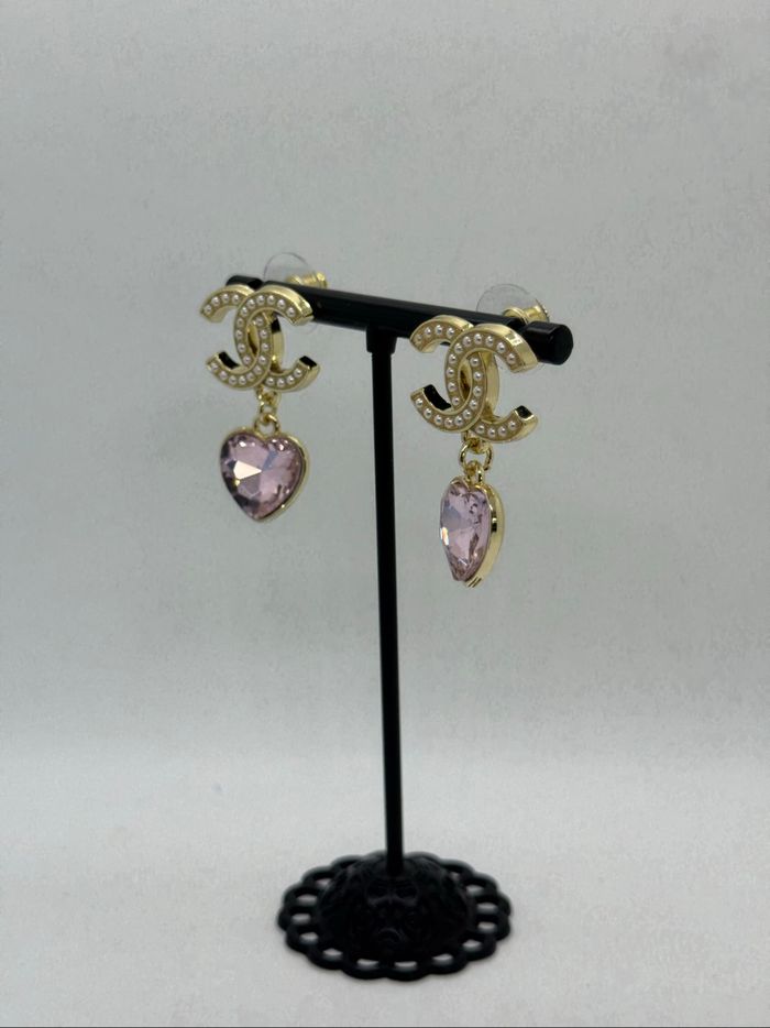 Boucles d’oreilles pendantes dorées zircone rose - photo numéro 4