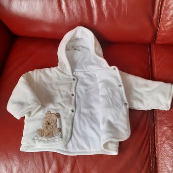 BB 6 mois: Veste motif Ourson recto-verso *80% coton