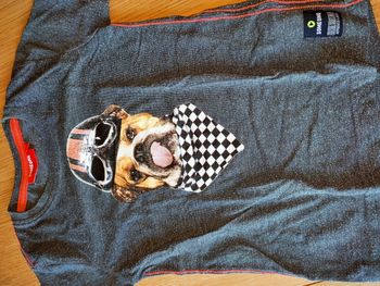 T-shirt someone 7 ans