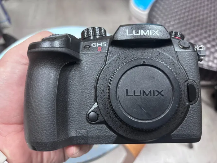 Panasonic Lumix GH5 Mark II (GH5M2) - Excellent état - Seulement ~350 obturat - photo numéro 2