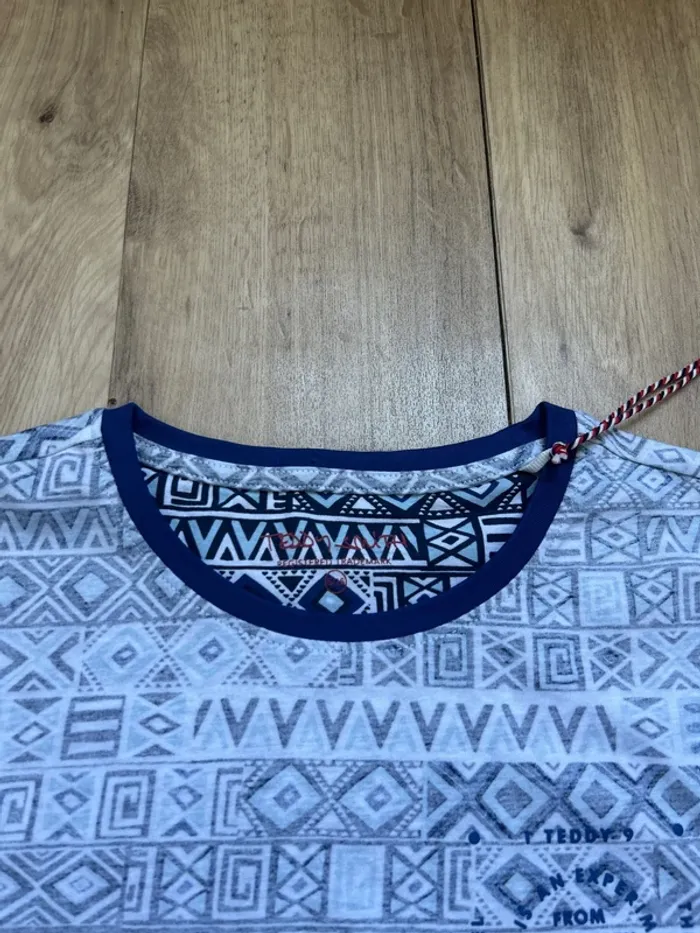 T-shirt blanc bleu Teddy Smith motifs tribal 16ans - photo numéro 2