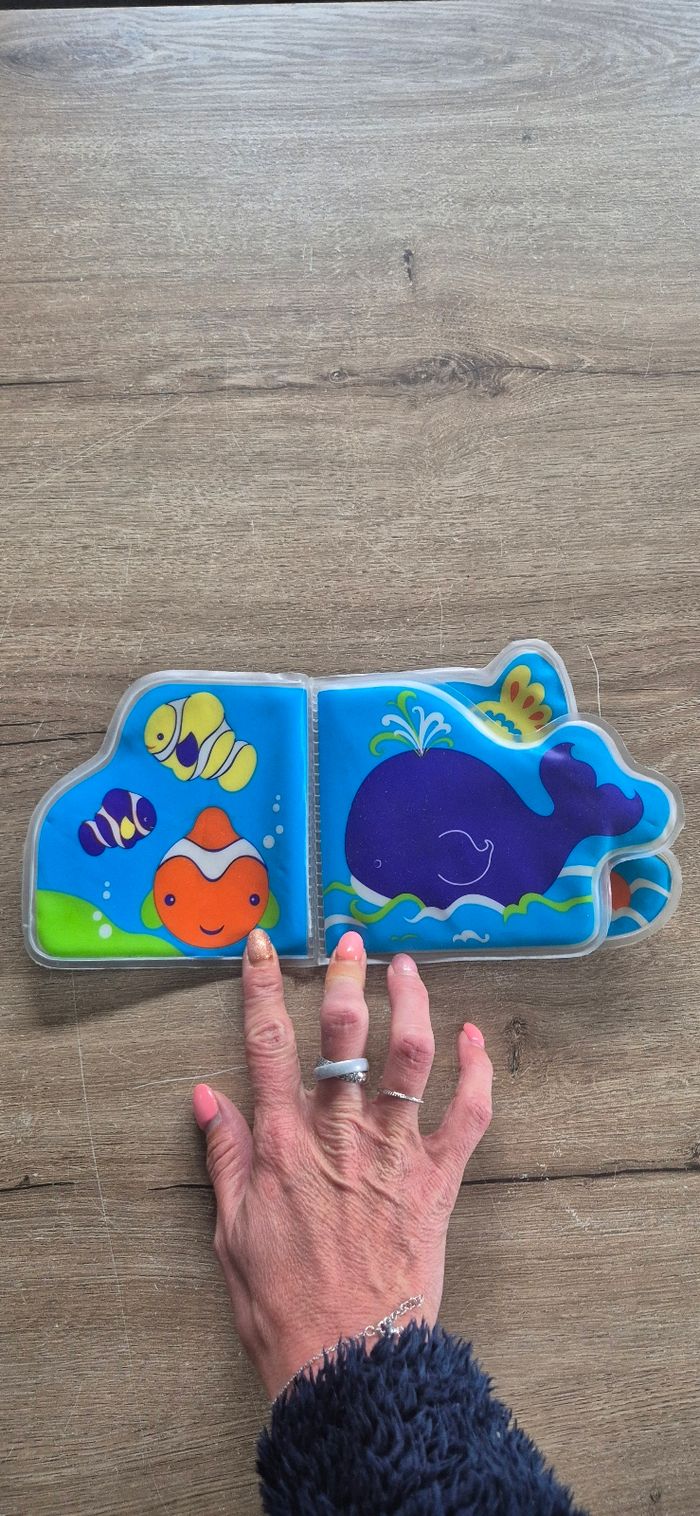 Livre de bain - photo numéro 2