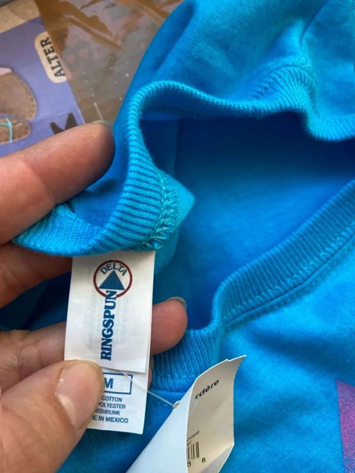 T-shirt neuf  T38 - photo numéro 8