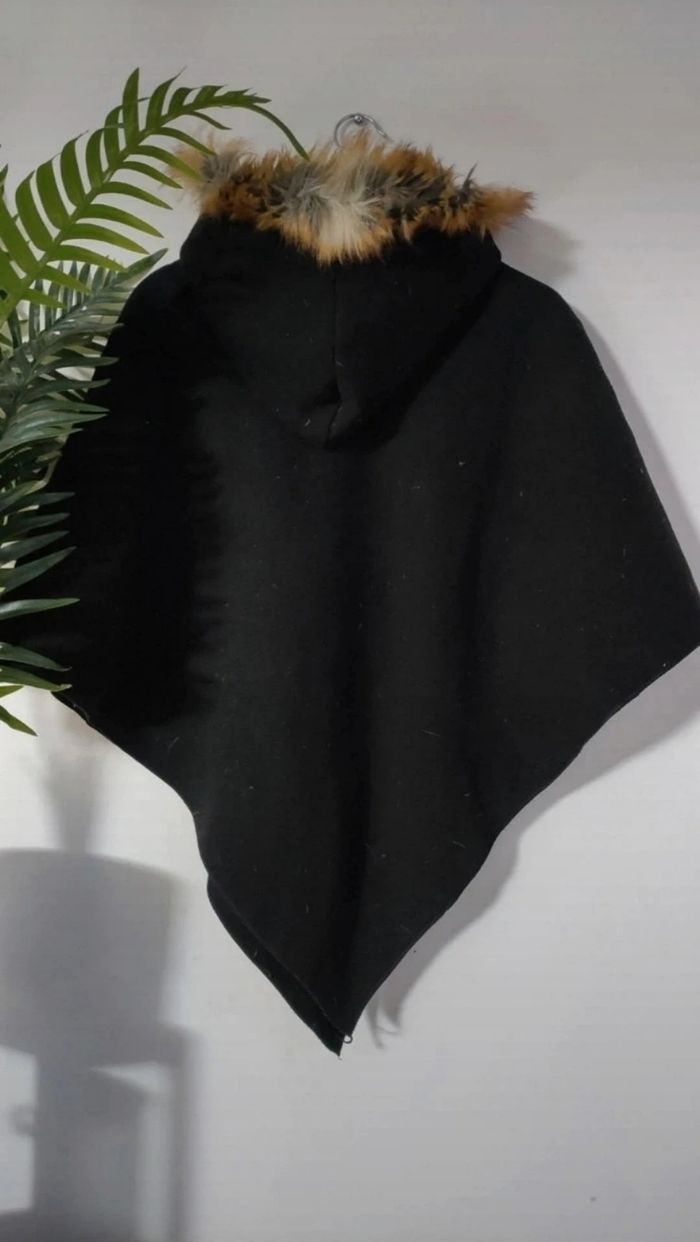 Magnifique ponchos à capuche Neuf taille unique - photo numéro 3