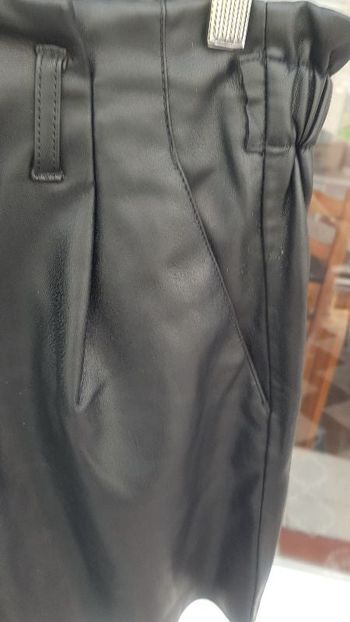 Short noire en PU