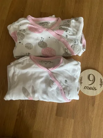 Lot pyjama manches longues ouverture devant 9 mois