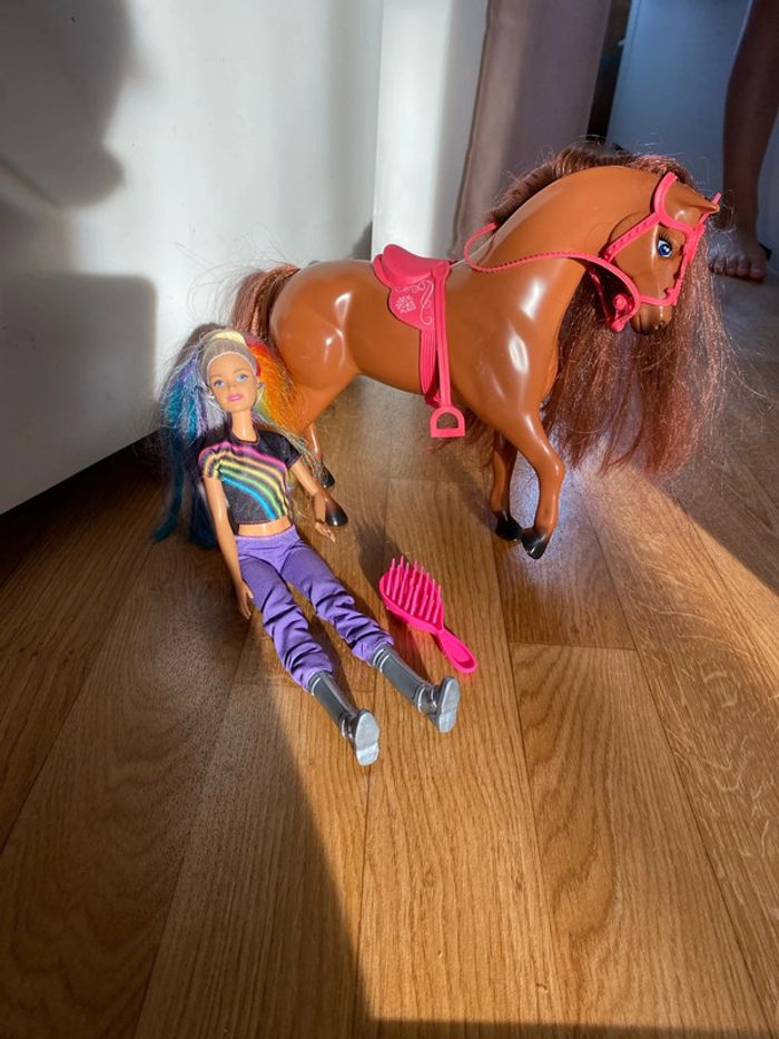 Barbie et son cheval - photo numéro 4