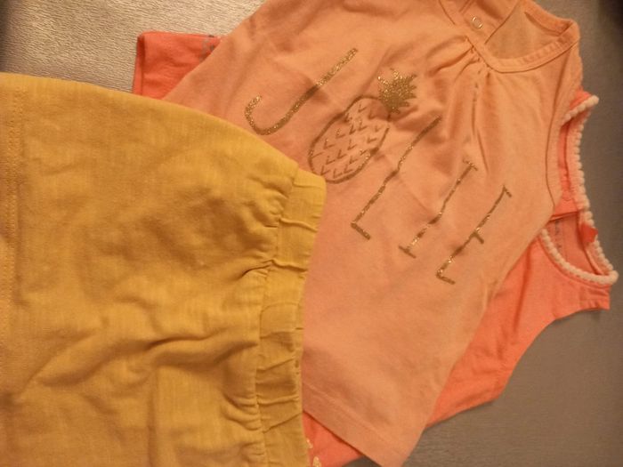Lot short et débardeurs