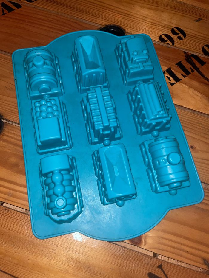 Moule à gâteau train