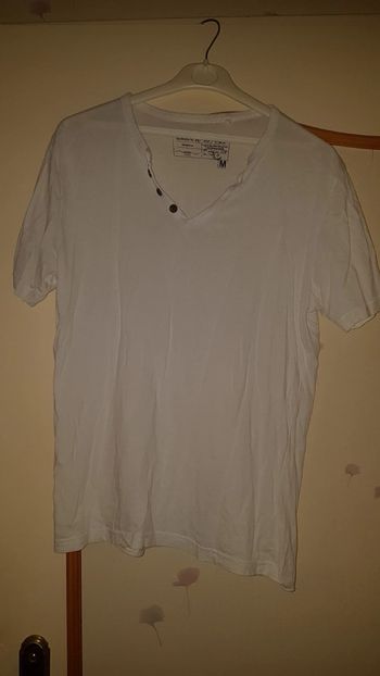 Tee shirt
