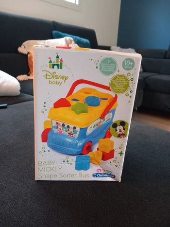 Bus à formes Mickey