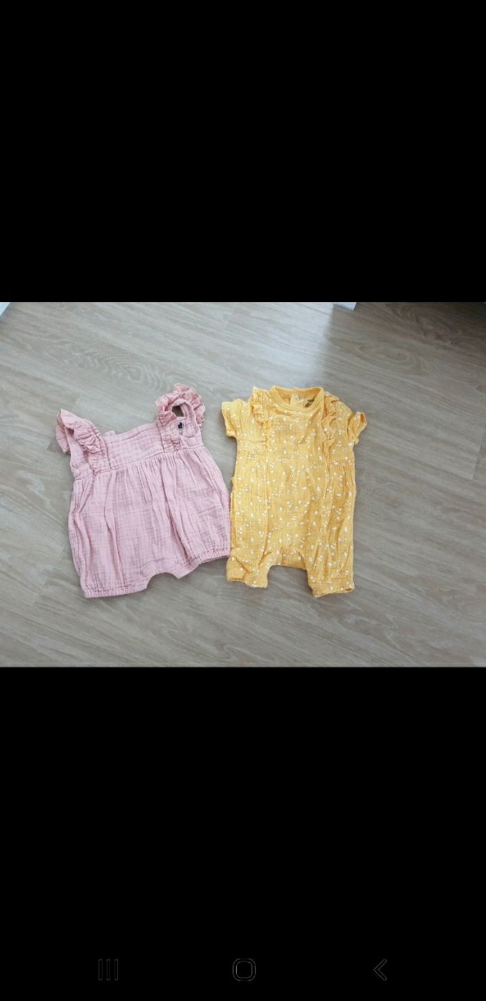 Lot 2 barboteuses kiabi 3M