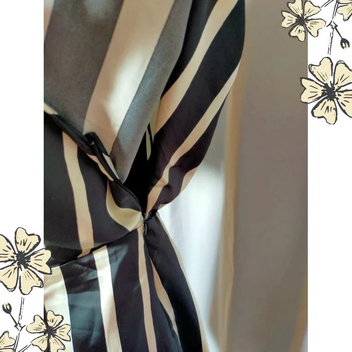 Robe courte H&M à rayures noires et blanches – Taille M - photo numéro 5