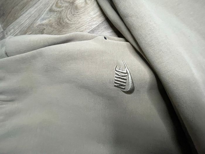 Jogging Bas Nike tech beige crème - photo numéro 2