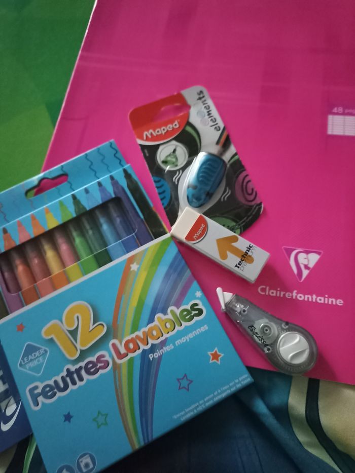 Lots fournitures scolaires - photo numéro 3