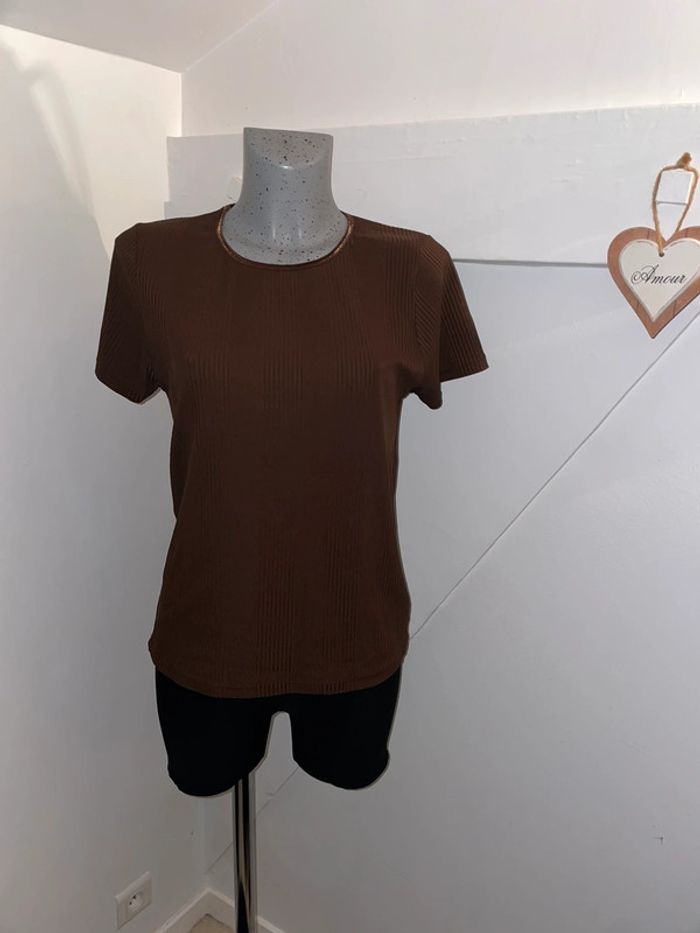 Jolie haut manches courtes