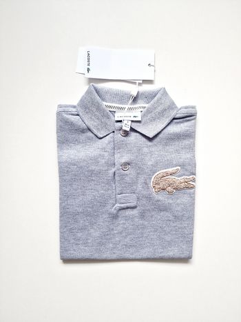 Lacoste - Polo manches courtes - Gris - Neuf avec étiquette ! (3ans)