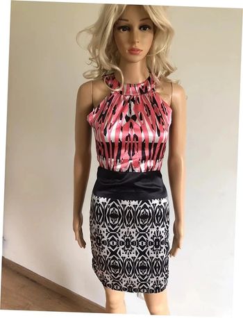 Roba satinée neuve sans manches LolaLiza taille 34 (valeur 50€)