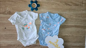 Lot 2 bodies MC 3 mois