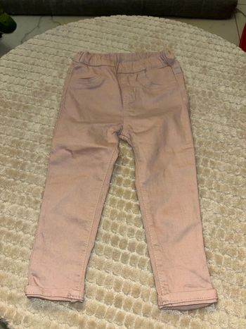 Pantalon jean h&m rose poudré taille 2/3 ans excellent état