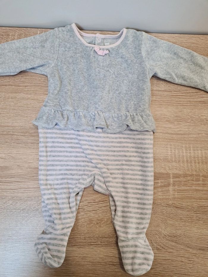 2 pyjamas 3 mois natalys et kiabi - photo numéro 3