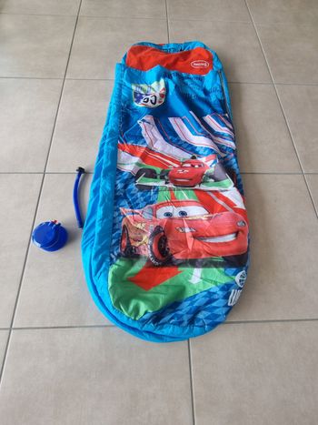 Sac de couchage avec matelas gonflable intégré enfant