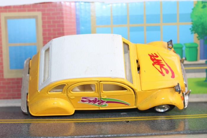 Welly Citroën 2 CV - photo numéro 9