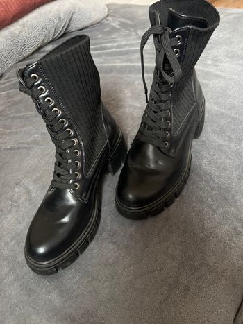 Bottines avec un petit talon, taille 40, très bon état