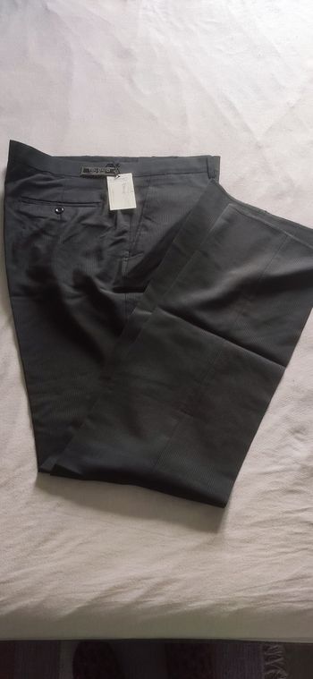Pantalon homme coupe ajustée taille 52