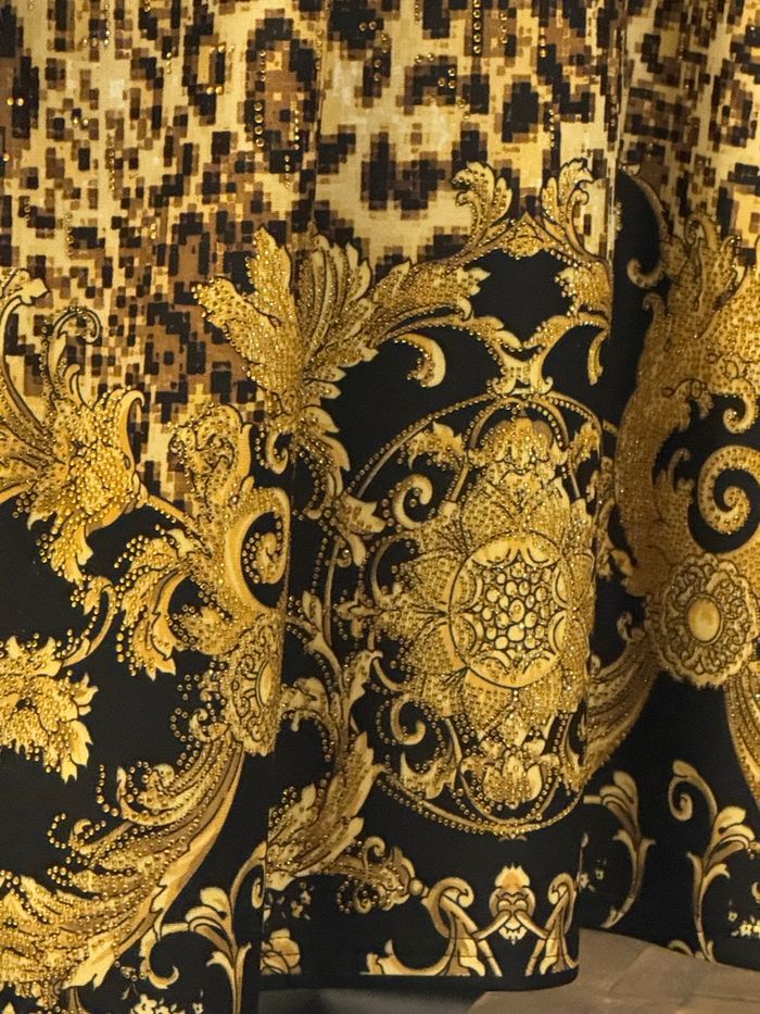 Pour les fêtes, cette superbe tunique, très tendance léopard et dorée - photo numéro 2