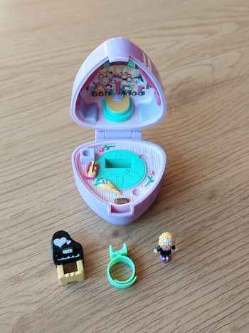 Polly pocket piano