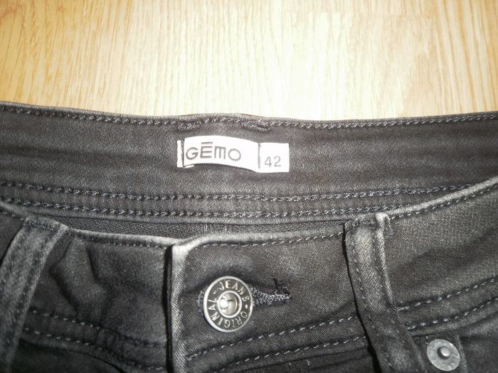 Bermuda en jeans noir Ado/Homme T42 - photo numéro 2