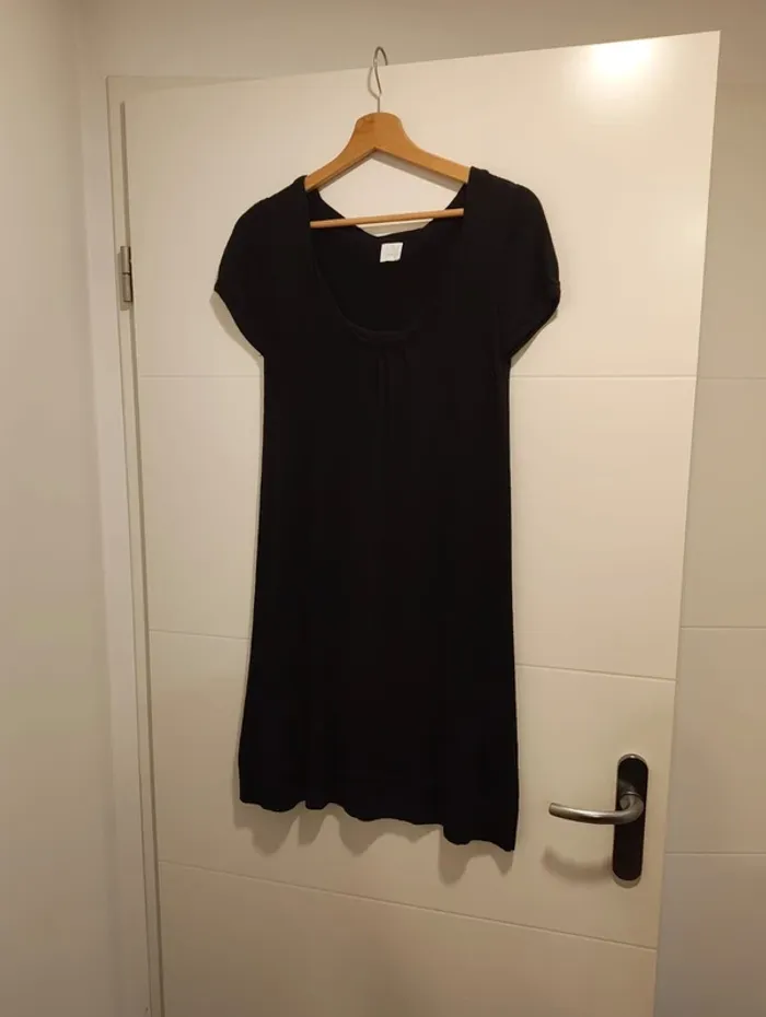 Robe noire Camaieu 36