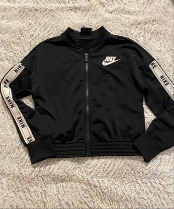 veste nike taille 10-12 ans