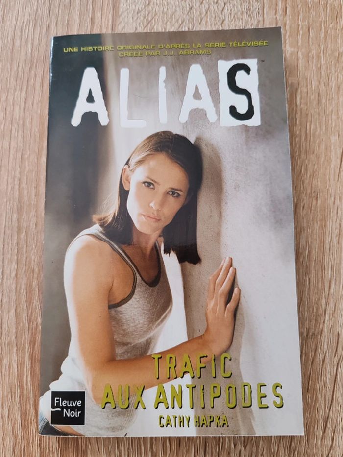 C. Hapka 🌸 Alias Trafic aux antipodes - photo numéro 1
