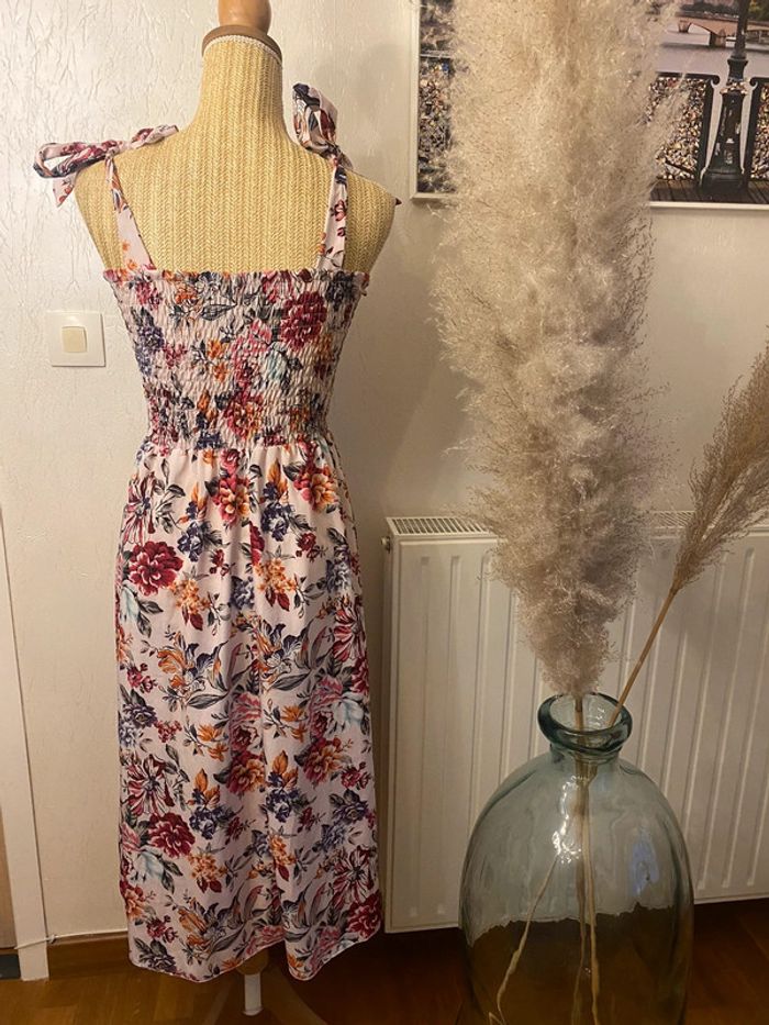 Robe fleurie - photo numéro 3