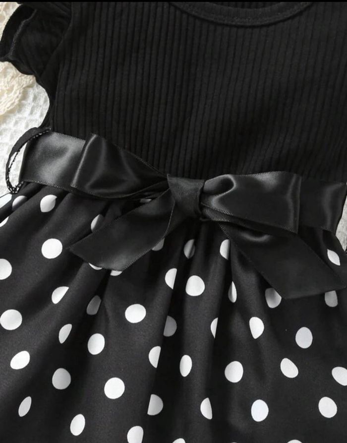 Robe à pois comme neuve 9/12 mois