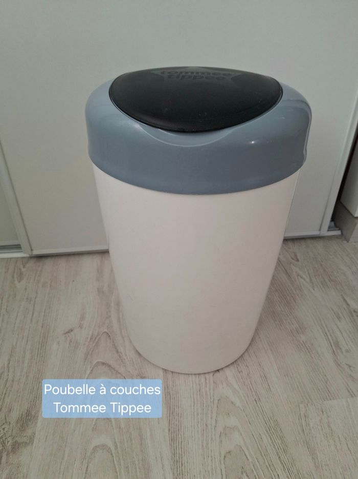 Poubelle à couches bébé Tommee Tippee