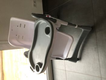 Chaise haute, Monsieur Bébé