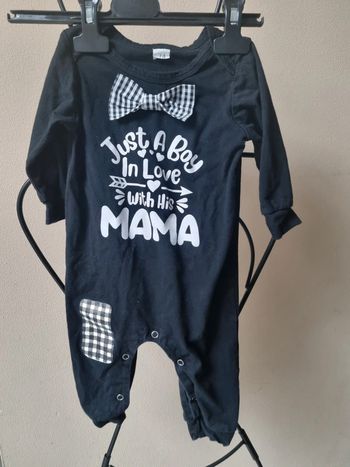 Combinaison noire et blanche