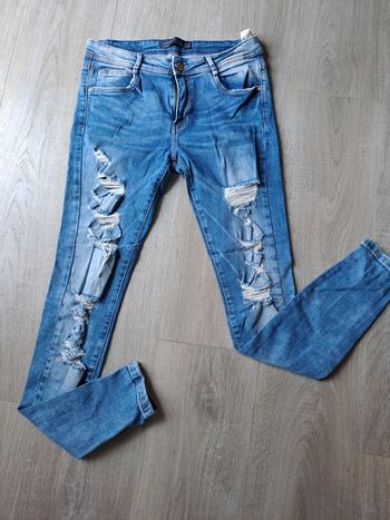Jeans femme Taille 38 ZARA