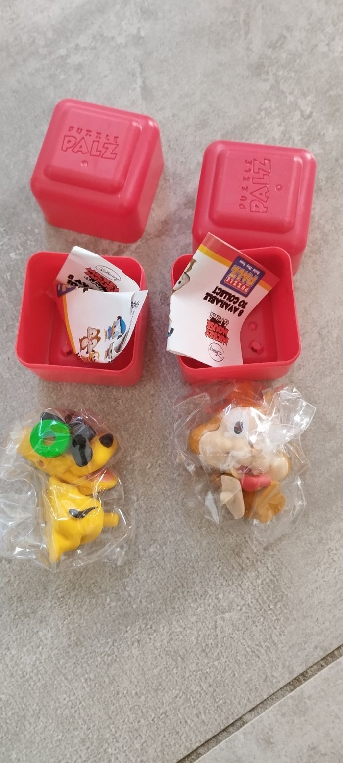 Lot de 2 puzzles en gomme Disney neuf