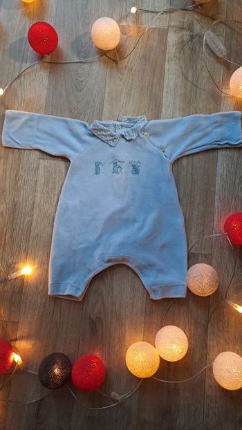 Pyjama 1 mois velours bleu clair à col Petit Bateau
