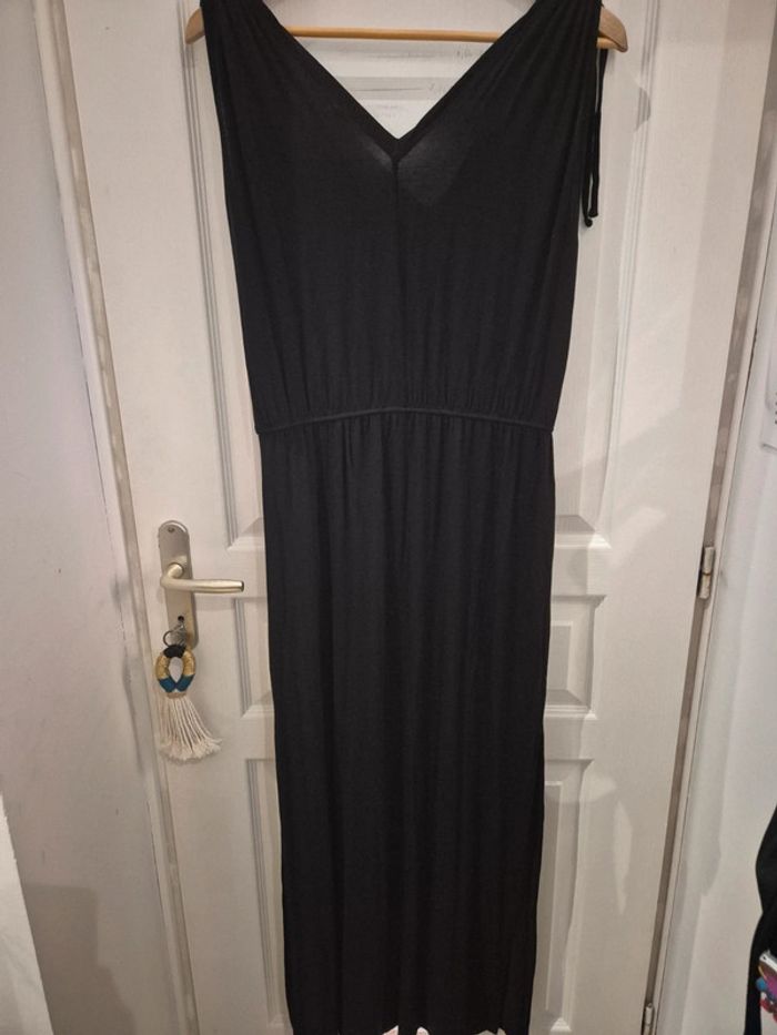 Robe noire taille 42 - photo numéro 4