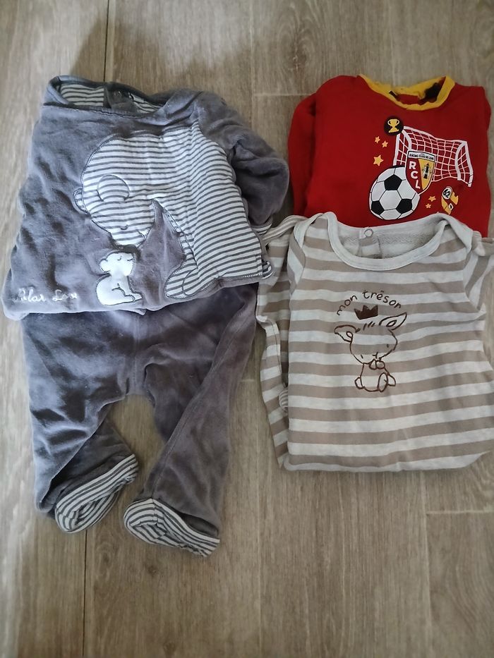 Lot vêtements garçon 9 mois - photo numéro 3