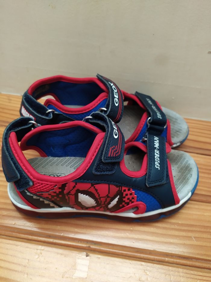 Sandales Geox lumineuse spiderman