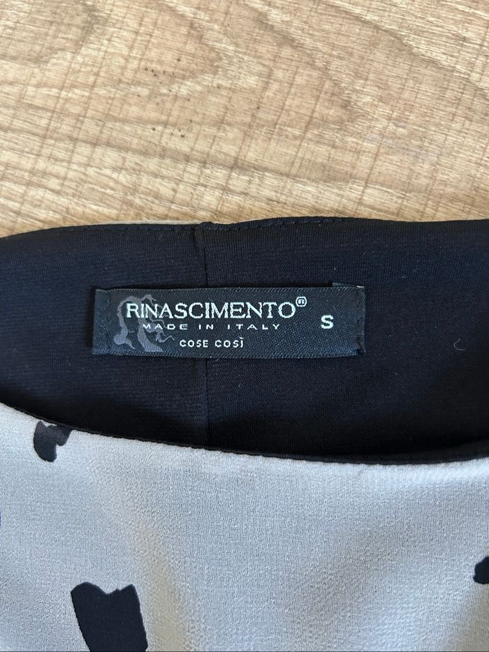 Blouse noire et beige à manches longues Rinascimento taille S TBE - photo numéro 10